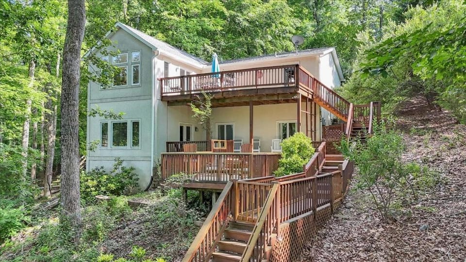 Property building, Spring, Day