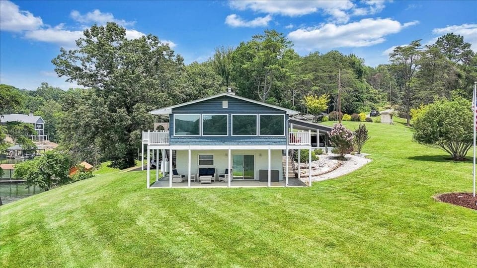 Property building, Spring, Day