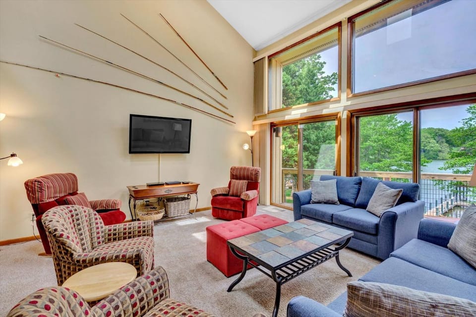 TV and multimedia, Living room, Seating area