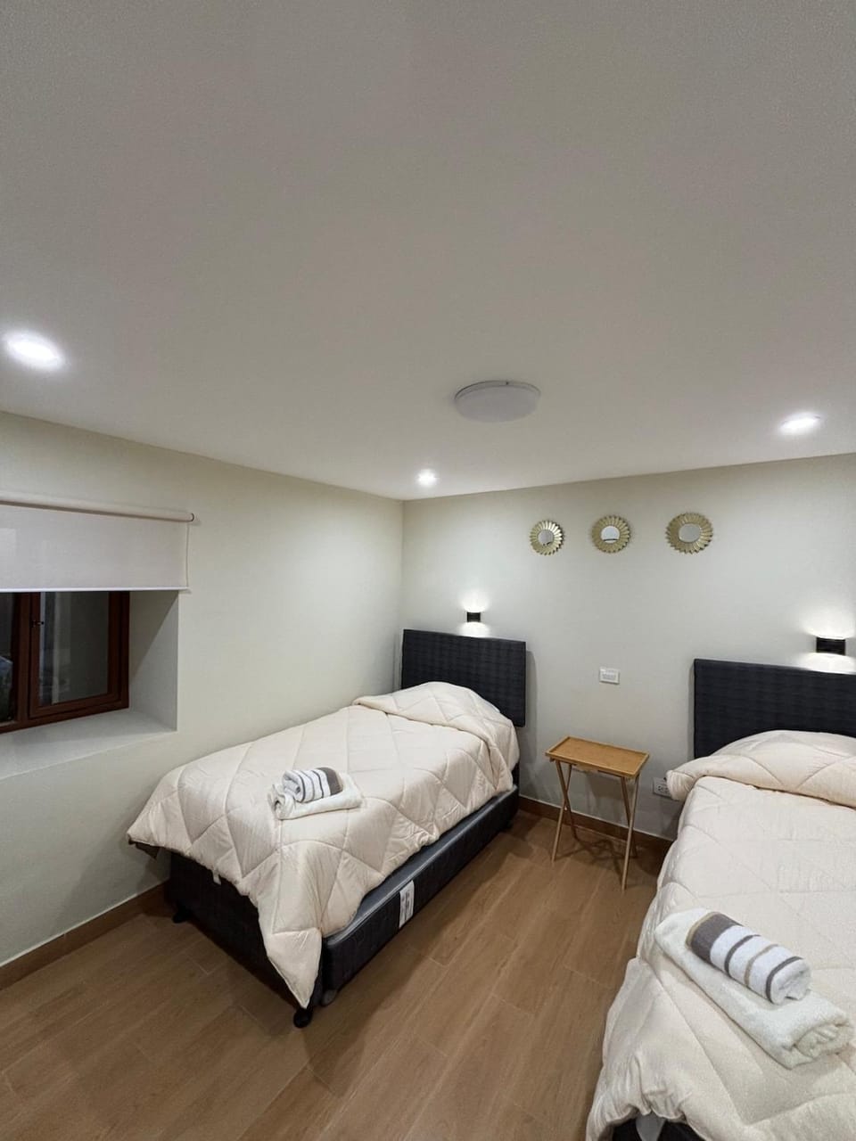 Bed, furniture, internet, towels