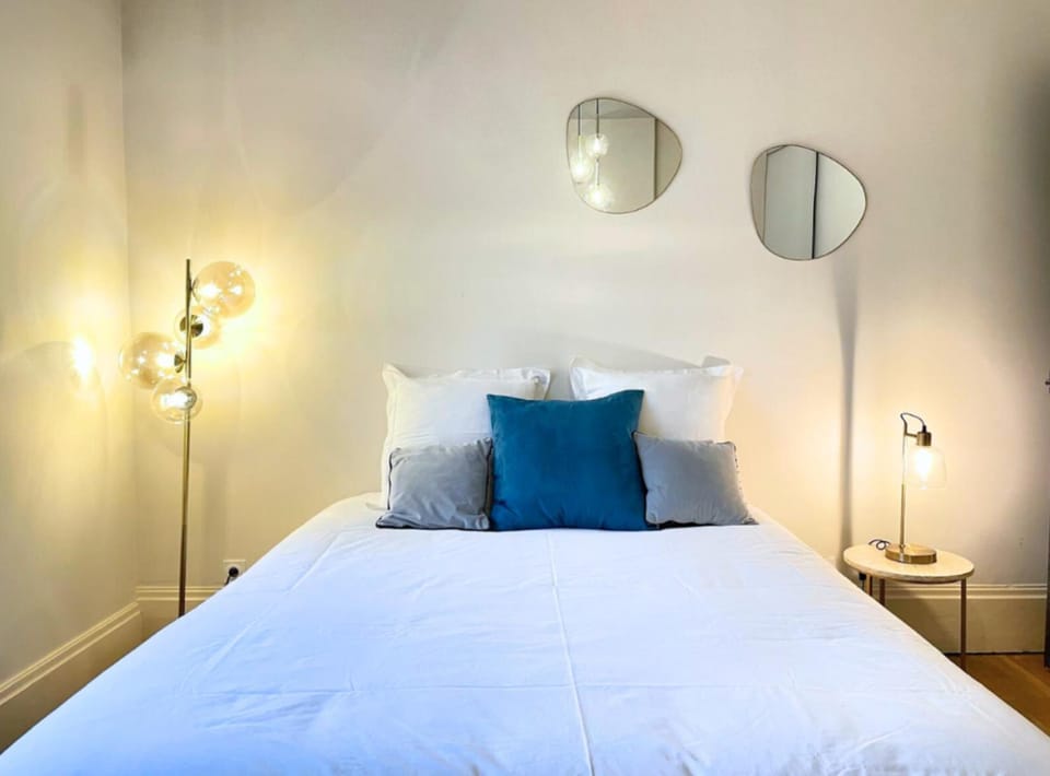 Bed, Photo of the whole room, Bedroom, heating, heating