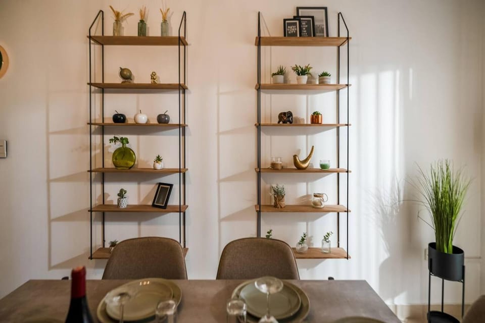 Modern 3BR home w/terrace, close to Malta Airport - Apartment Apartment in Malta
