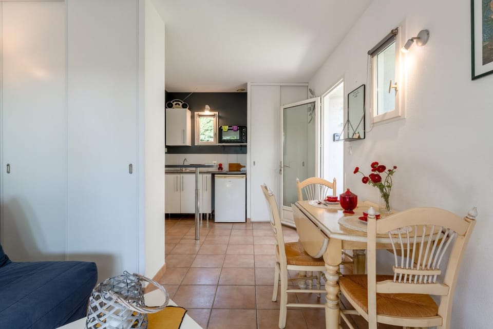 Mazet Au Pied Des Alpilles House in Saint-Remy-de-Provence