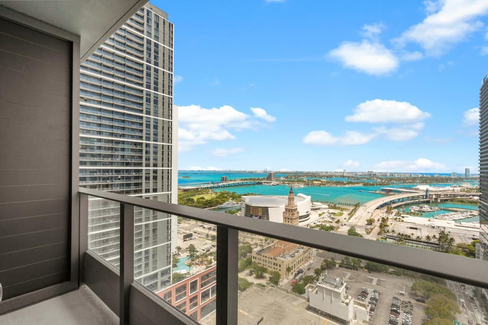 Balcony/Terrace, City view