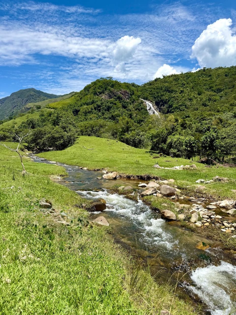 Farm with River and Private Waterfall in Bananal Chalet in State of Rio de Janeiro