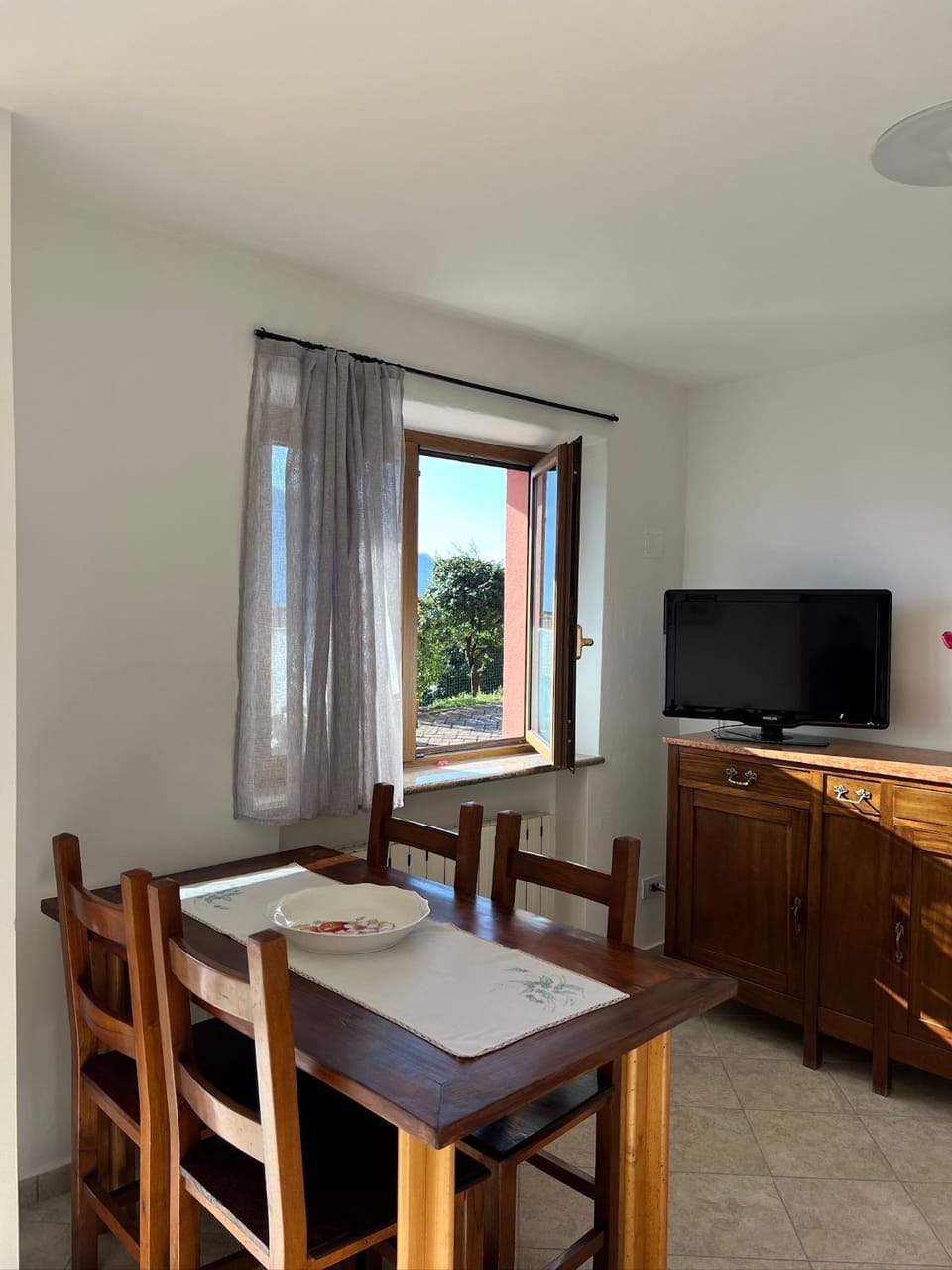 Casetta al Belvedere - Lake View Apartment in Domaso