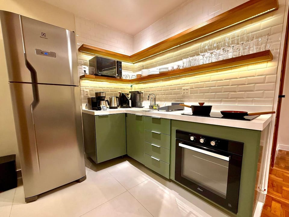 2 minutos da praia + recepção 24h - Leblon Apartment in Rio de Janeiro