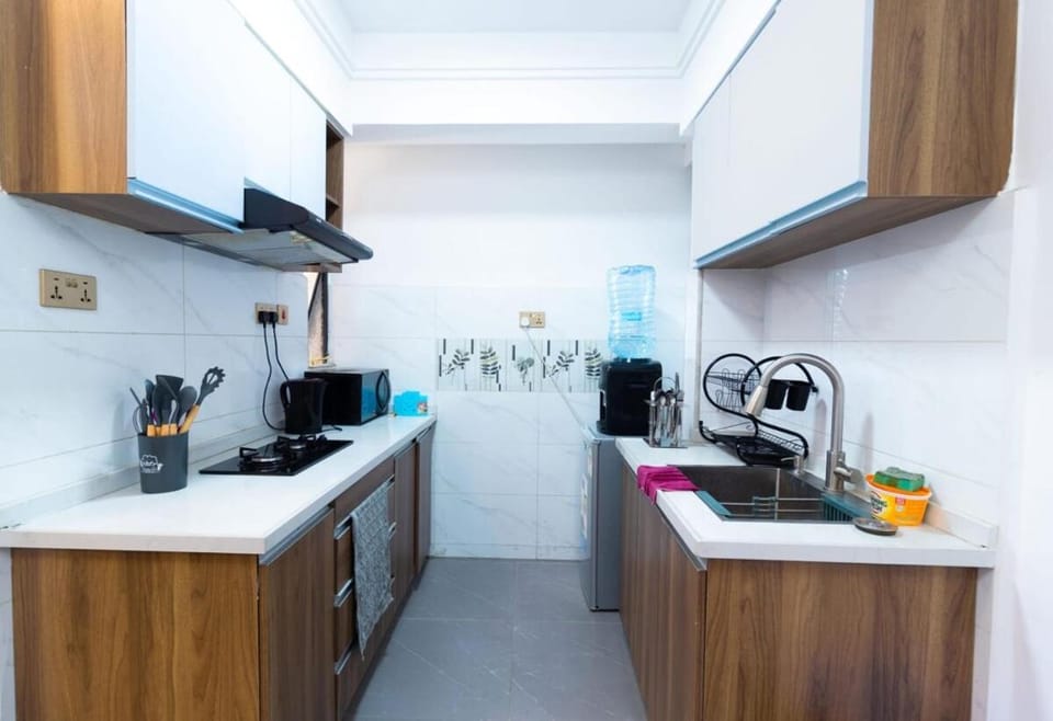 Luxe 1 bed with extra room with extra bed with Gym parking & city views Apartment in Nairobi