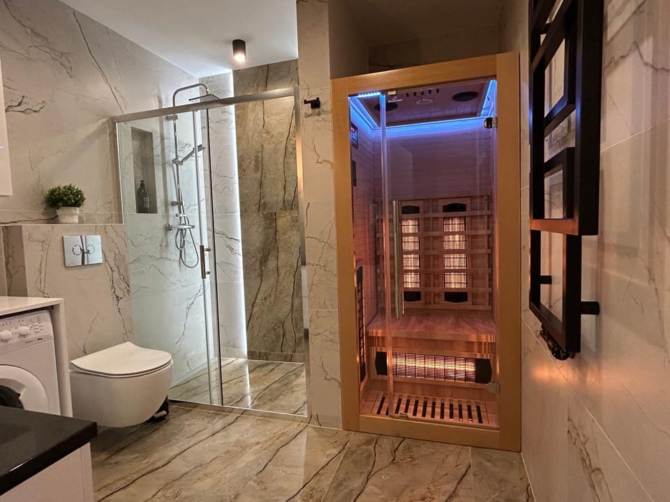Shower, Toilet, Bathroom