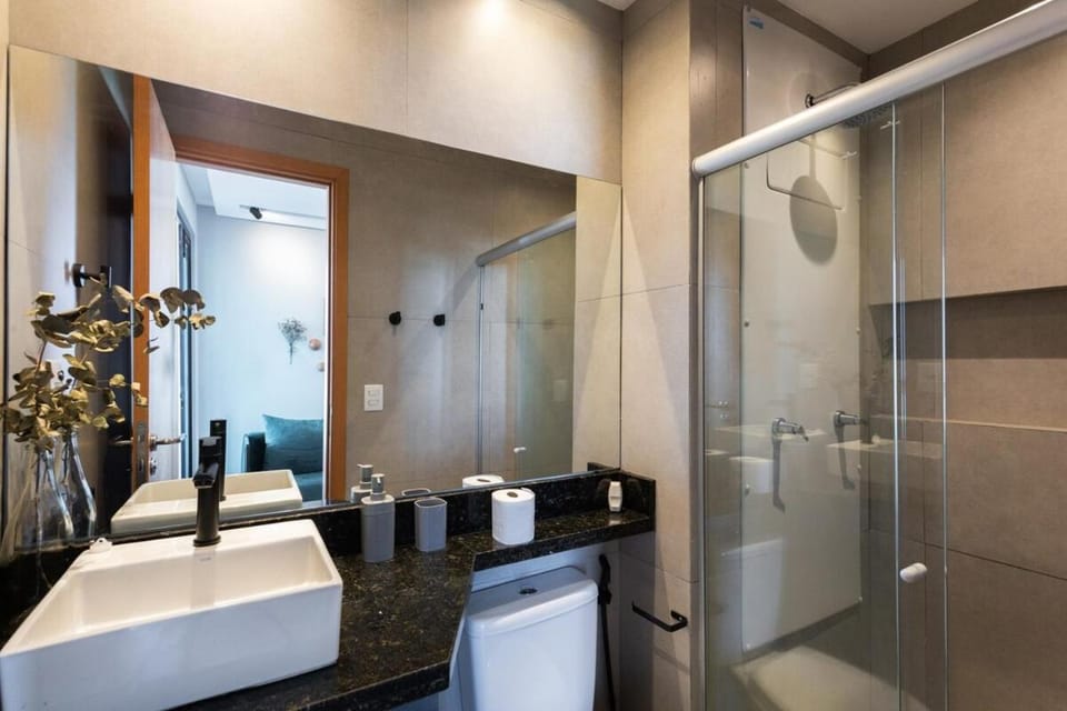 Shower, Bathroom, towels