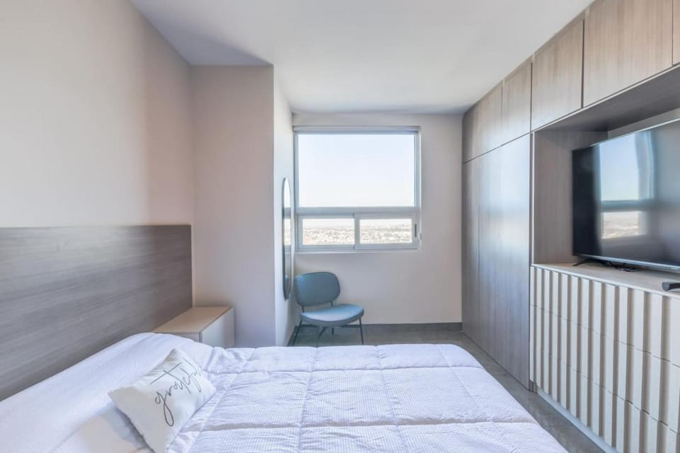 Luxury in Fundidora 9 guests Wifi 3BR 2Bath Apartment in Monterrey