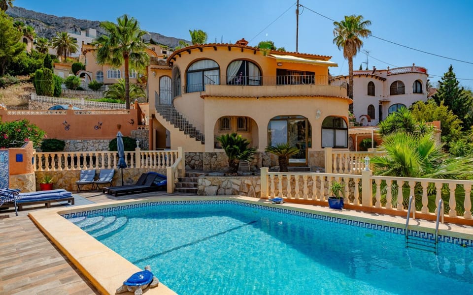 Property building, Swimming pool, Swimming pool, sunbed