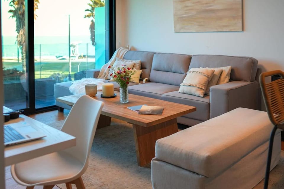 Living room, Beach