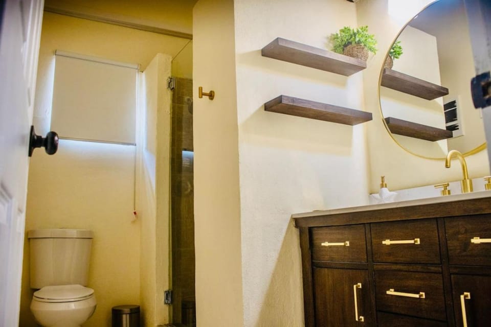 Shower, Toilet, Bathroom