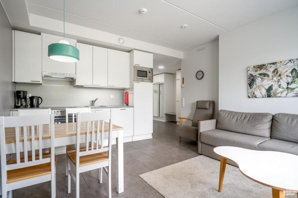 Kitchen or kitchenette, Seating area