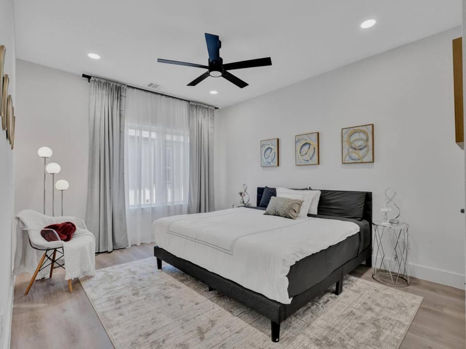 Bed, Bedroom