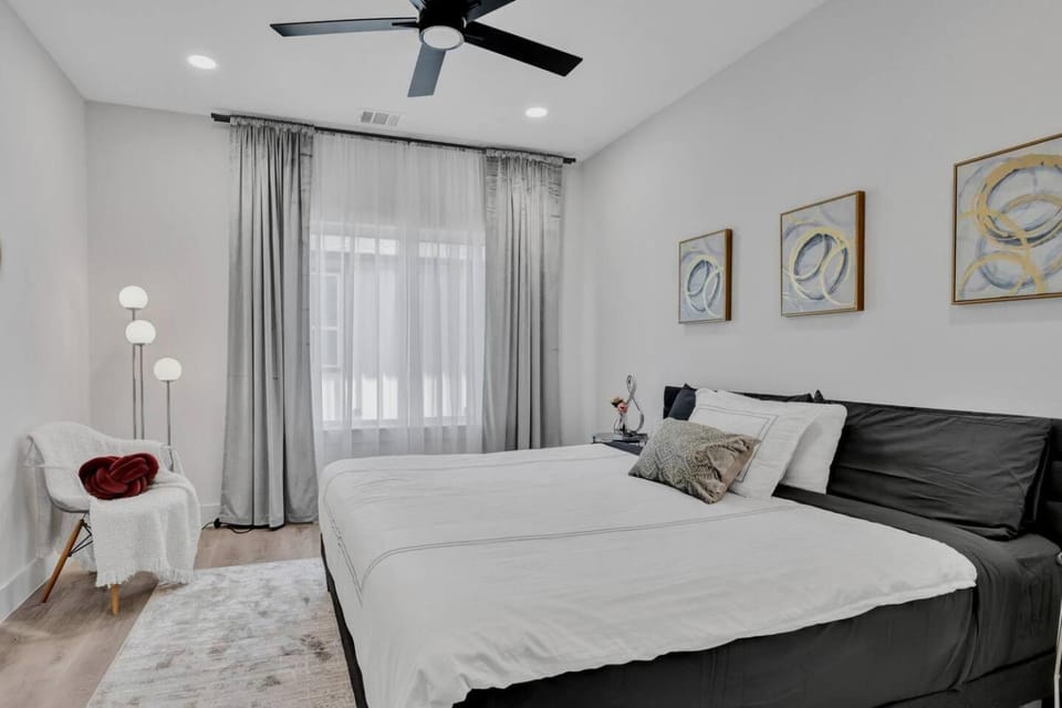 Bed, Bedroom