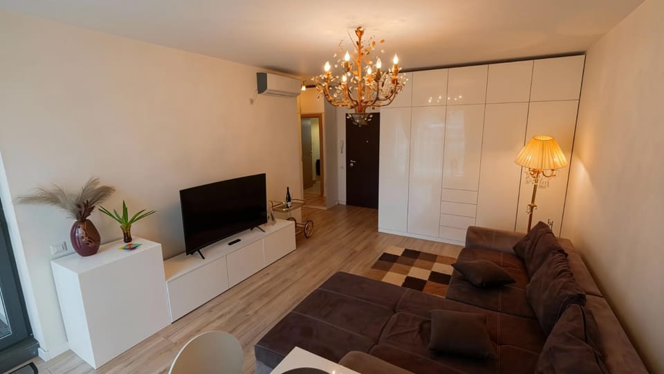 Luxury Apartment with Garden Terrace near National Arena Apartment in Bucharest