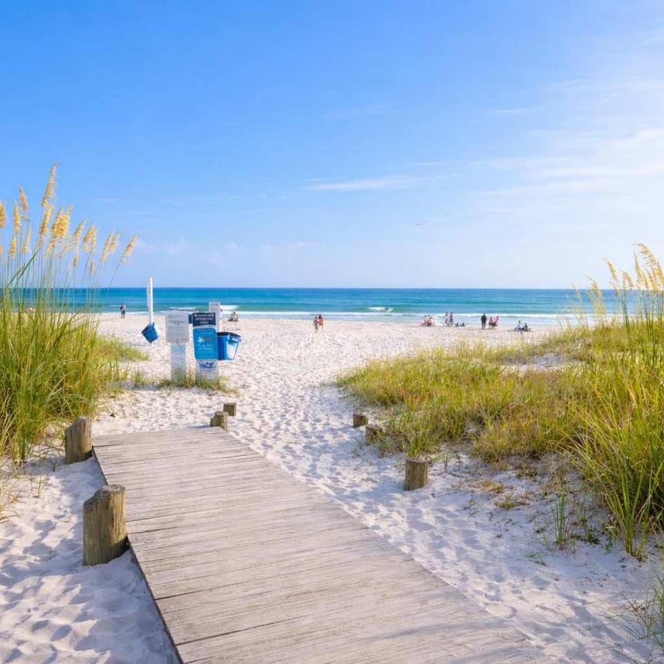 Sea Horse 612- 2 min walk 2 beach Apartment in West Beach