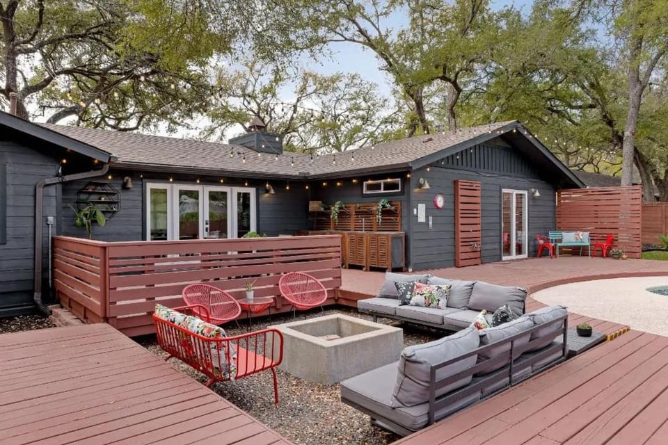 Luxury South Austin Estate with Pool and Guest House House in Austin