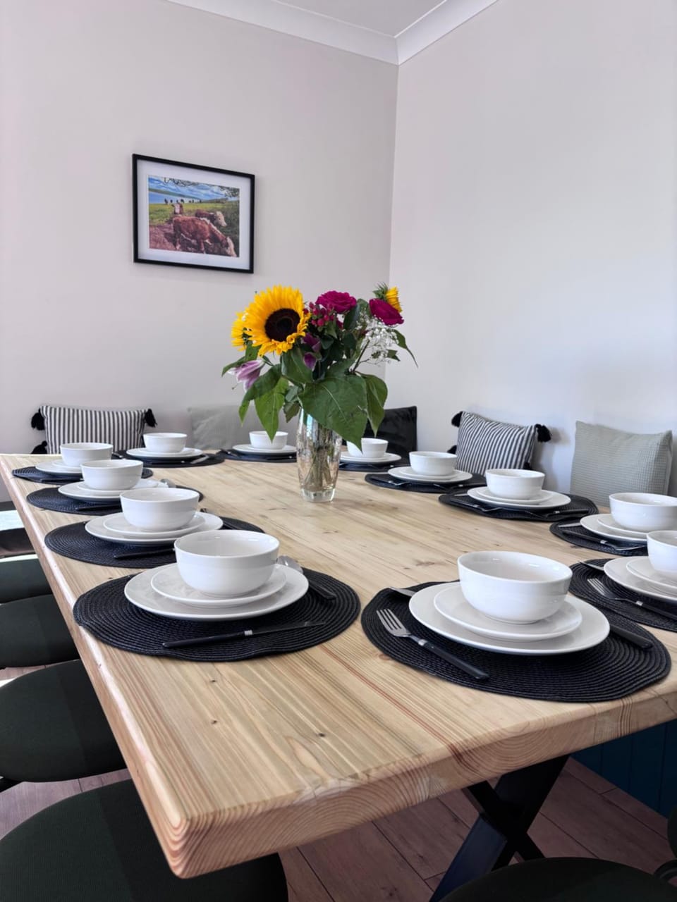 Seating area, Dining area
