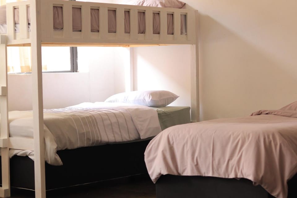 Bed, Bedroom, bunk bed