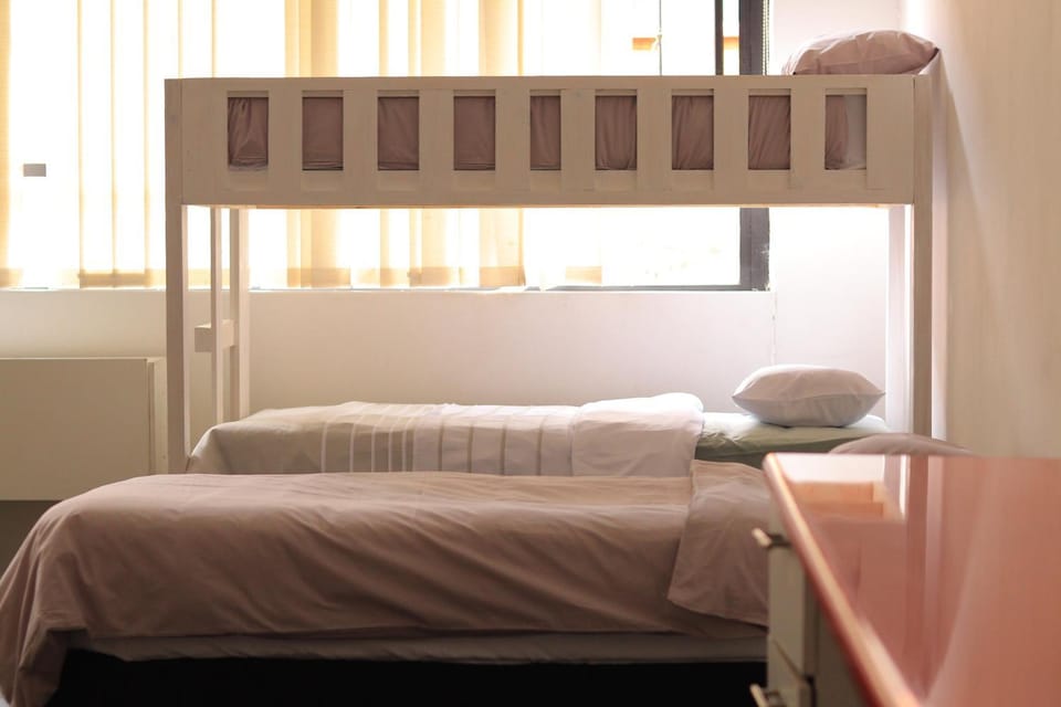 Bed, bunk bed