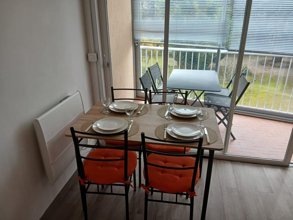 Patio, Meals
