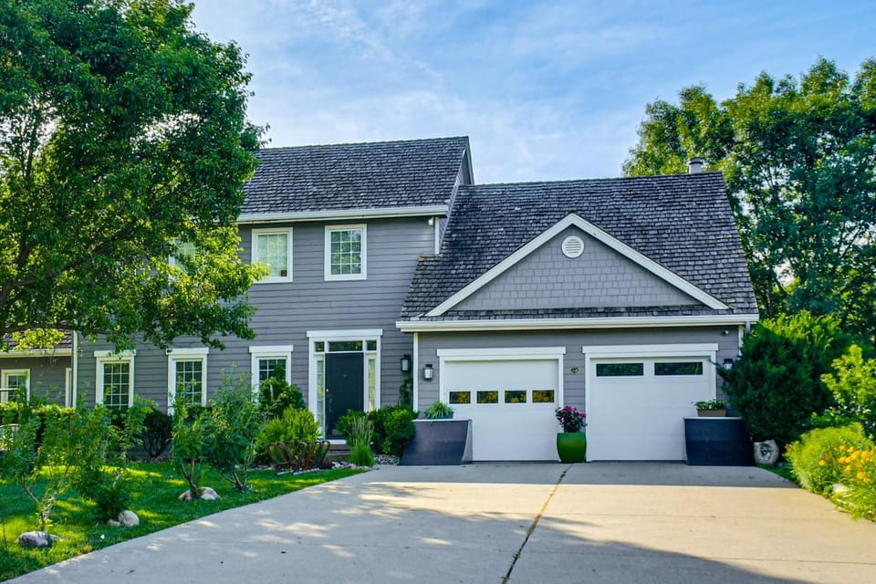 Endless Fun! Family Home w/ Spacious Yard in Clive House in Clive
