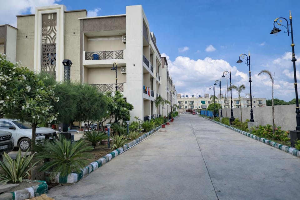 Hotel Premium Sadhana Near Char Dham Mandir Most Luxury Rooms With Balcony !!! Best Place For Stay In Vrindavan Hotel in Uttar Pradesh