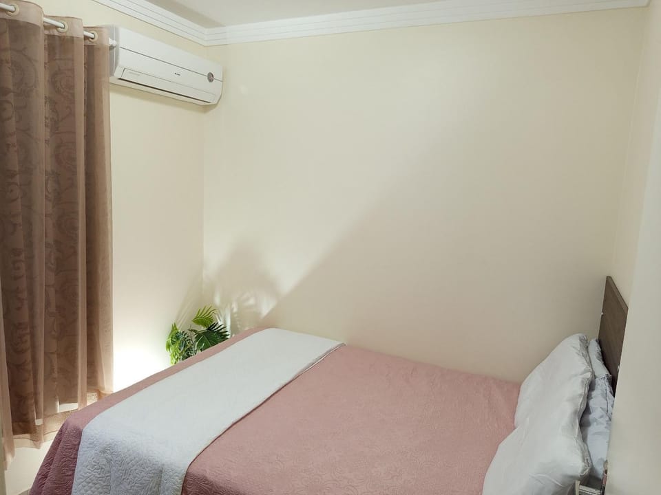 Bed, Photo of the whole room, Bedroom, air conditioner