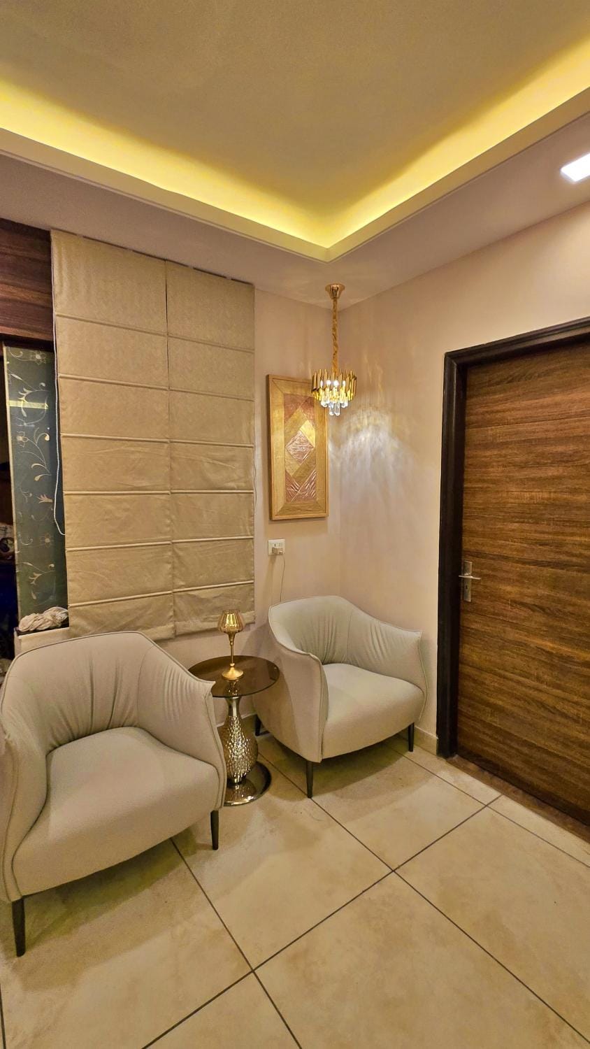 Lounge or bar, Internal: Not applicable to any particular room