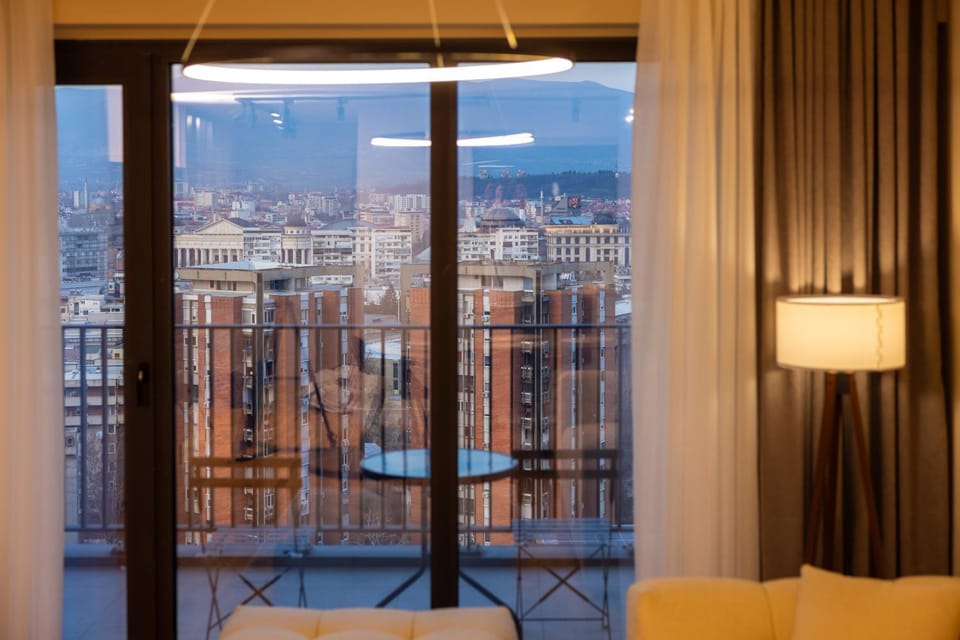 Balcony/Terrace, Seating area, City view