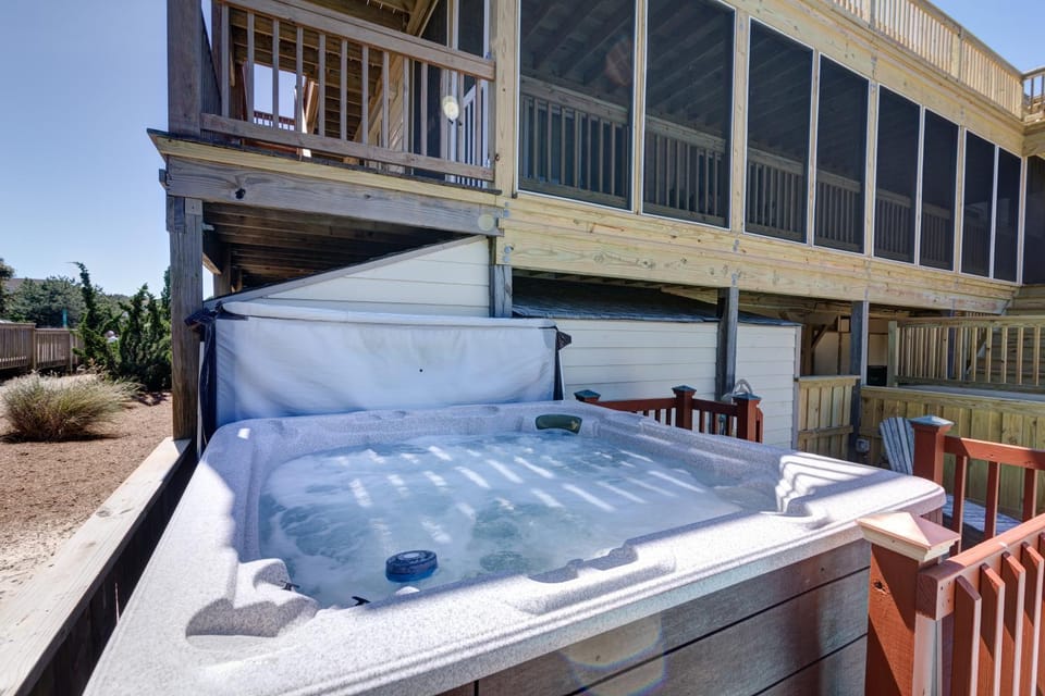 1366 - Whale Spray House in Corolla