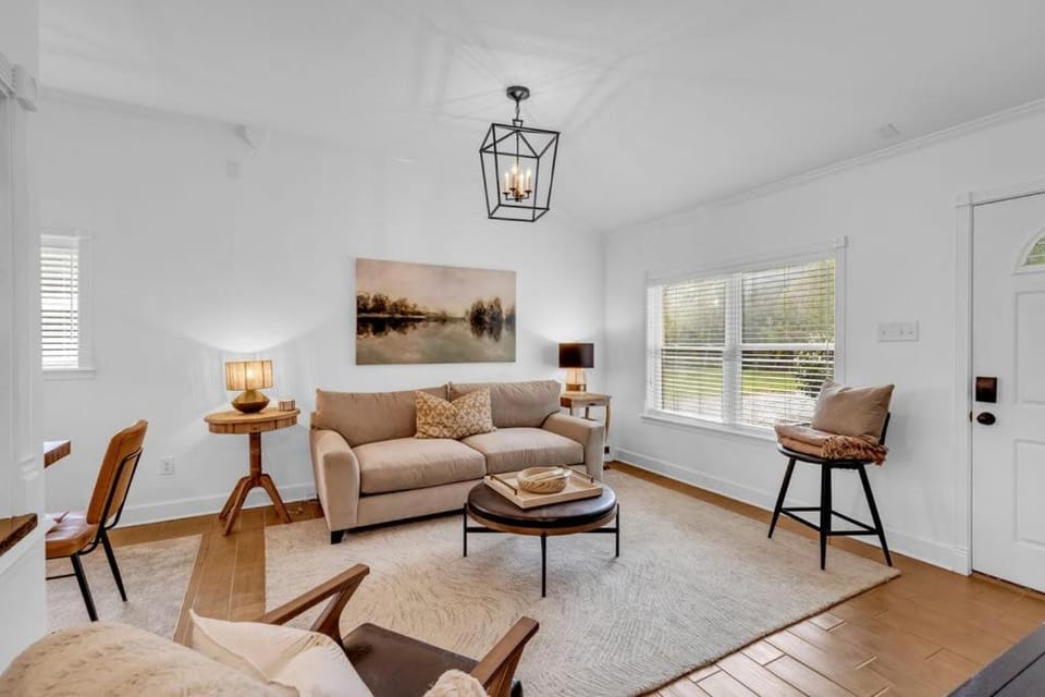Downtown Magnolia Oasis House in Ocean Springs