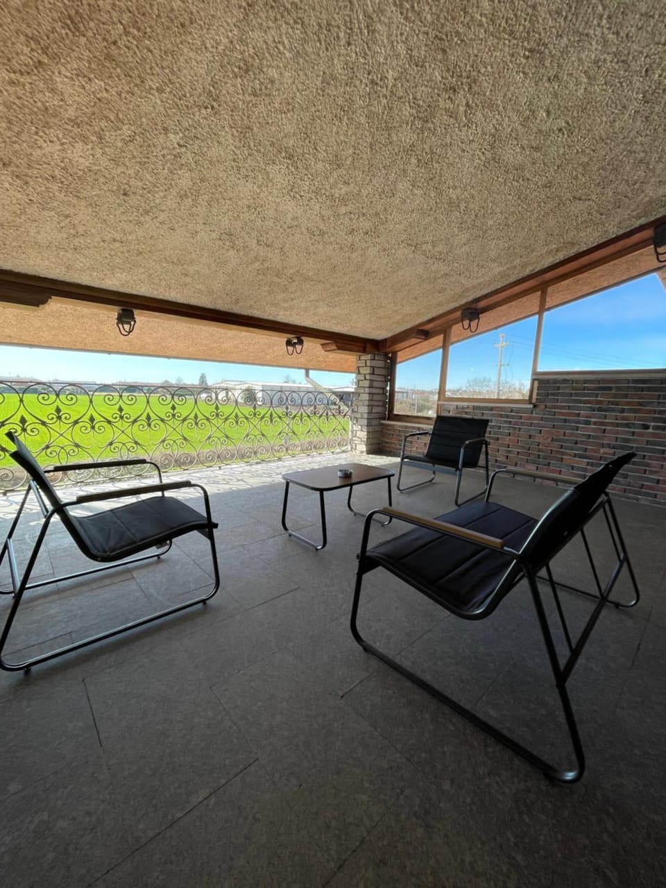 View (from property/room), Balcony/Terrace, Living room