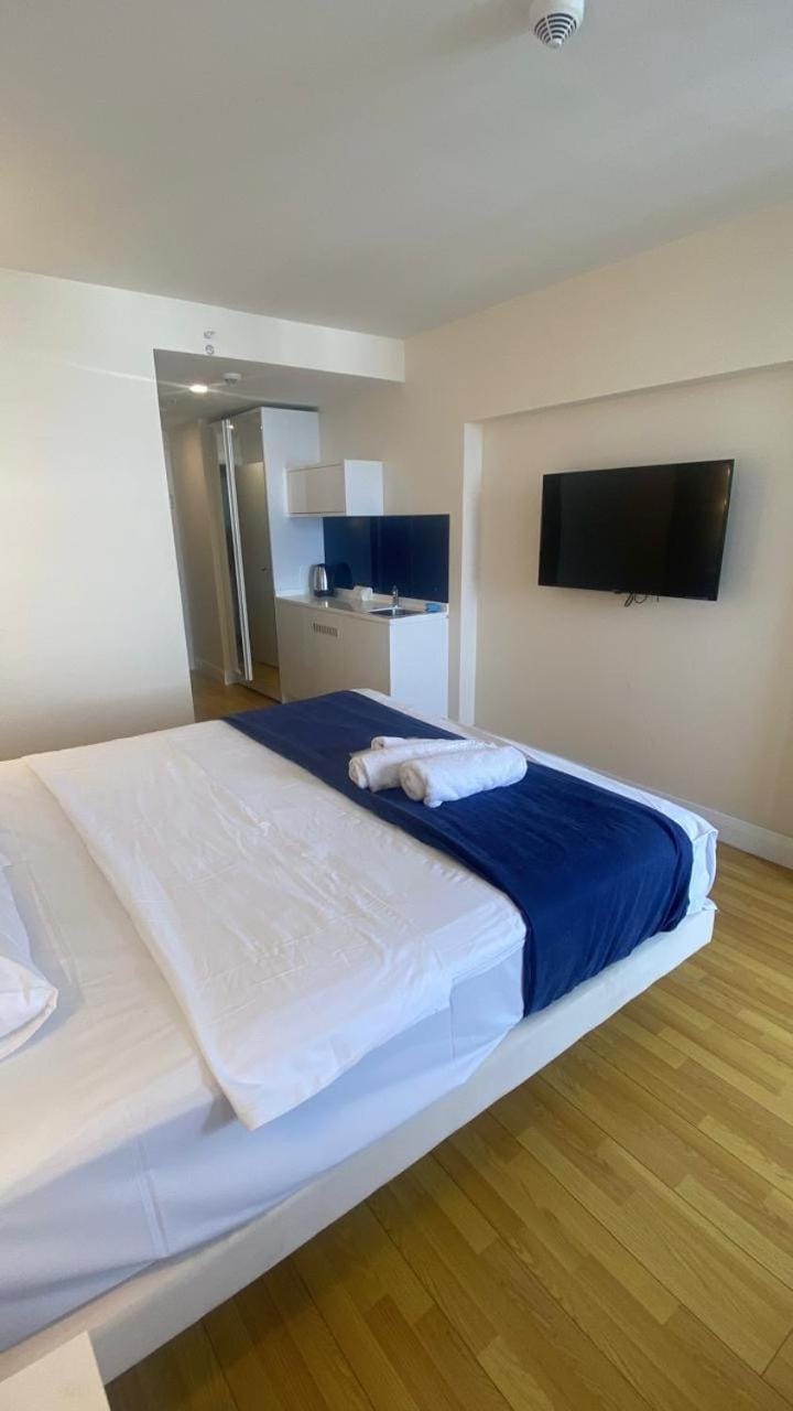viktors apartment first line sea view Apartment in Batumi