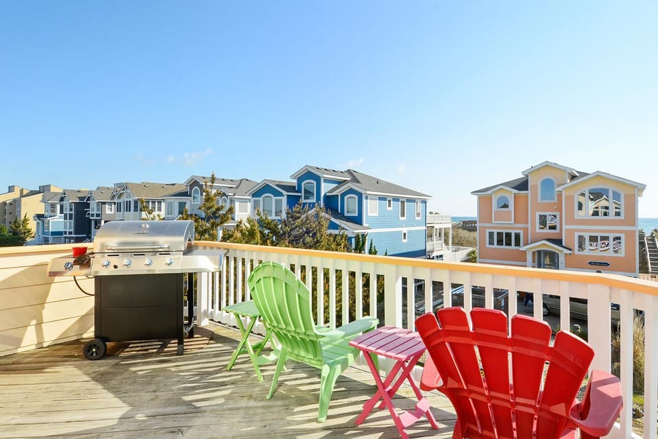 5412 - Seaside Fun House in Nags Head