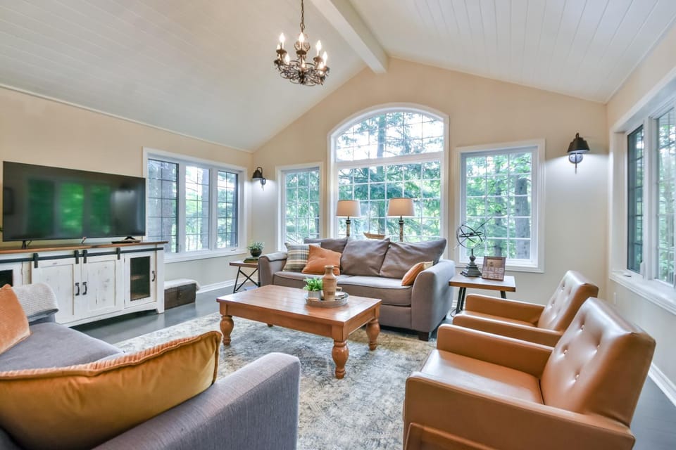 Communal lounge/ TV room, TV and multimedia