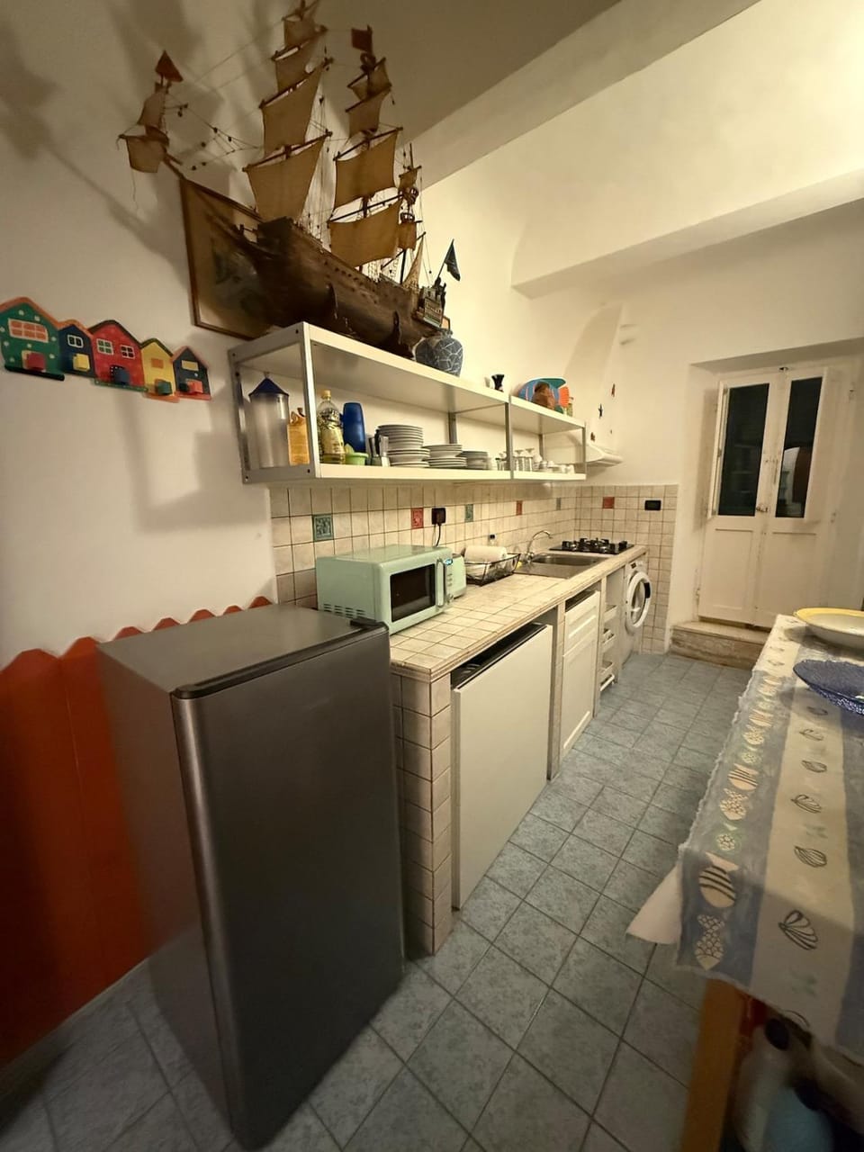 Kitchen or kitchenette, oven, stove