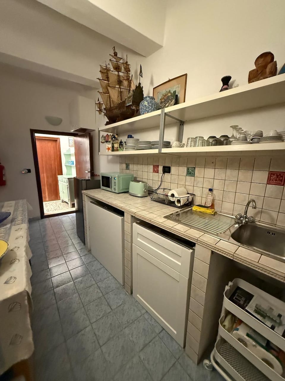 Kitchen or kitchenette, stove