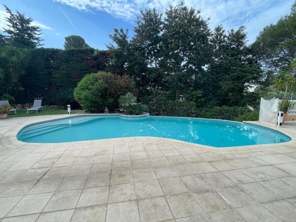 Villa Baccara, piscine privée, plages à pieds Villa in Saint-Raphael