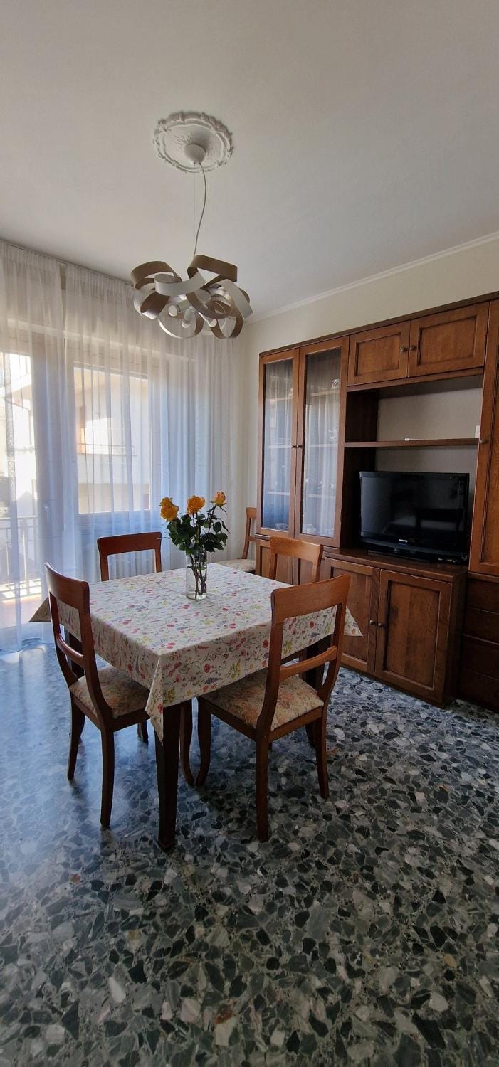 Seating area, Lunch