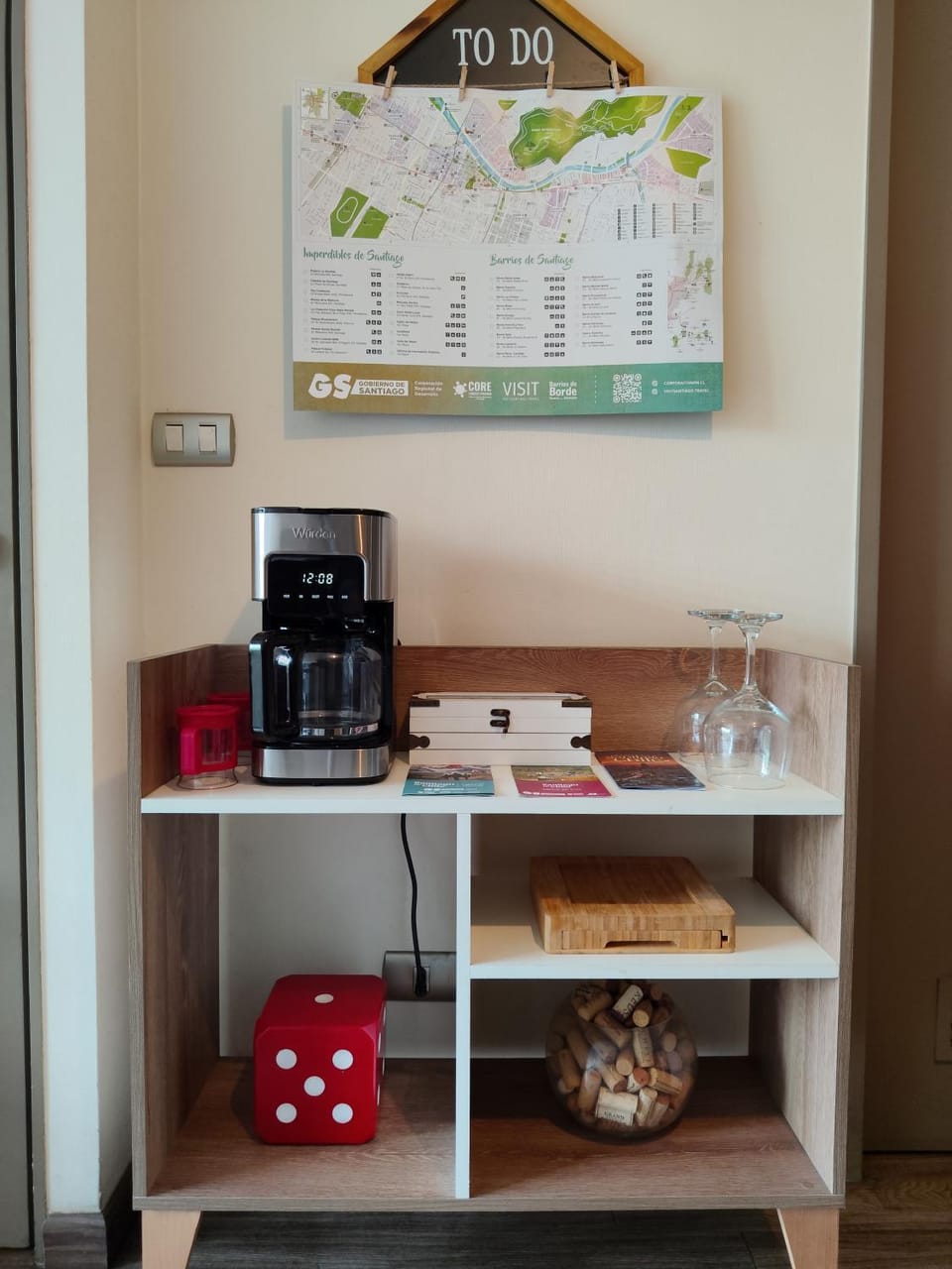 Coffee/tea facilities, Breakfast