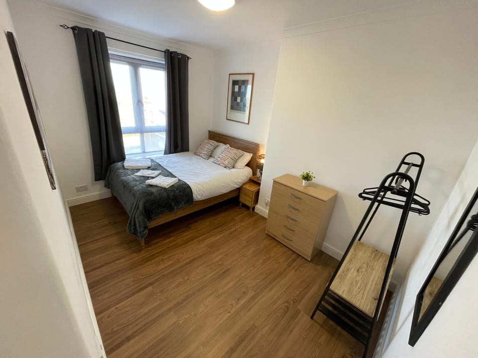 Ferry House Apartment in London Borough of Hackney