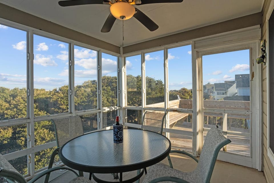 5591 - Beach, Please House in Roanoke Island