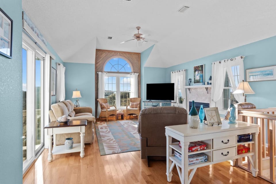 5591 - Beach, Please House in Roanoke Island