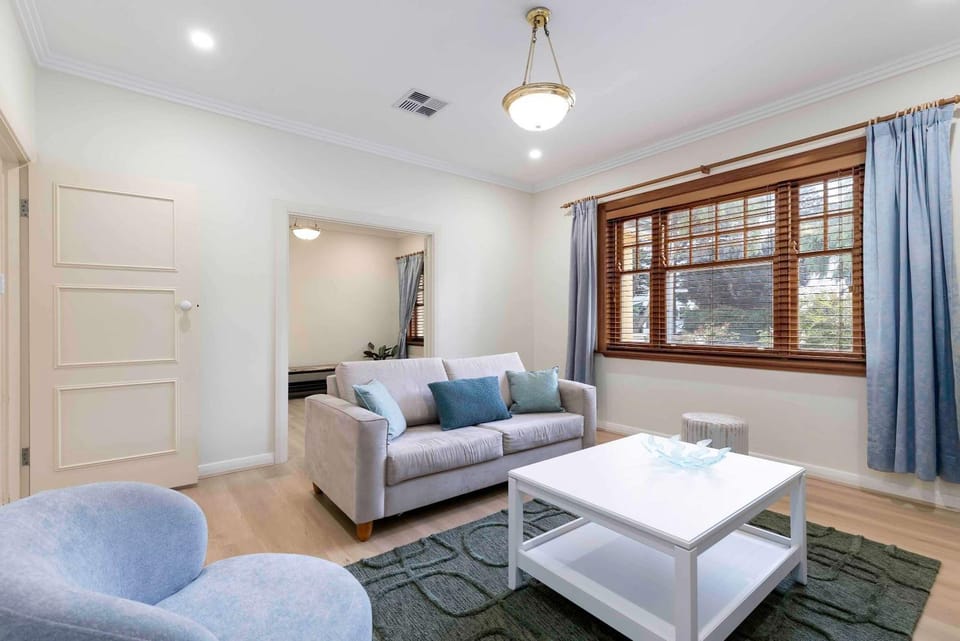 Nolas Coastal Cottage Henley Beach House in Adelaide