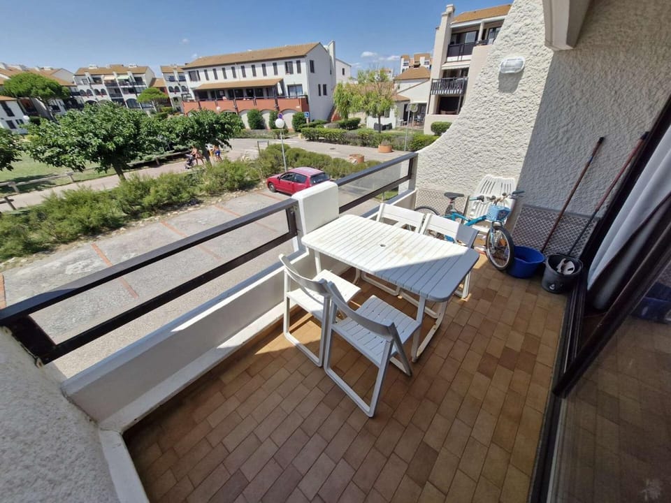 Résidence L'etang - APPARTENT 2 PIECES 4 PERSONNES LE BARCARÈS. Réf: 9ETA_101 MAE-5923 Apartment in Le Barcarès