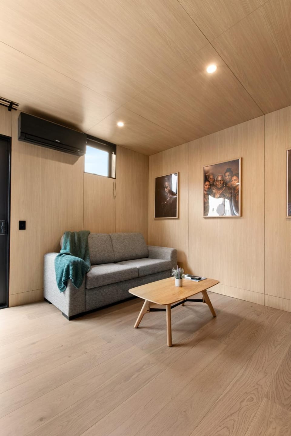 Ski Villa with Carpark 49, Brand-new Snow Retreat! House in Queenstown